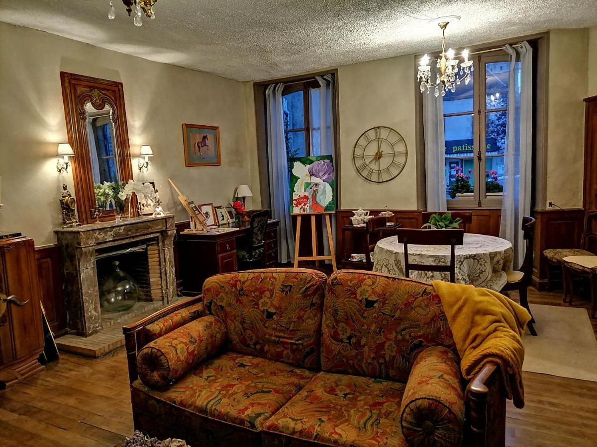 La Petite Maison Des Artiste Villa Saint-Sulpice-les-Feuilles Bagian luar foto