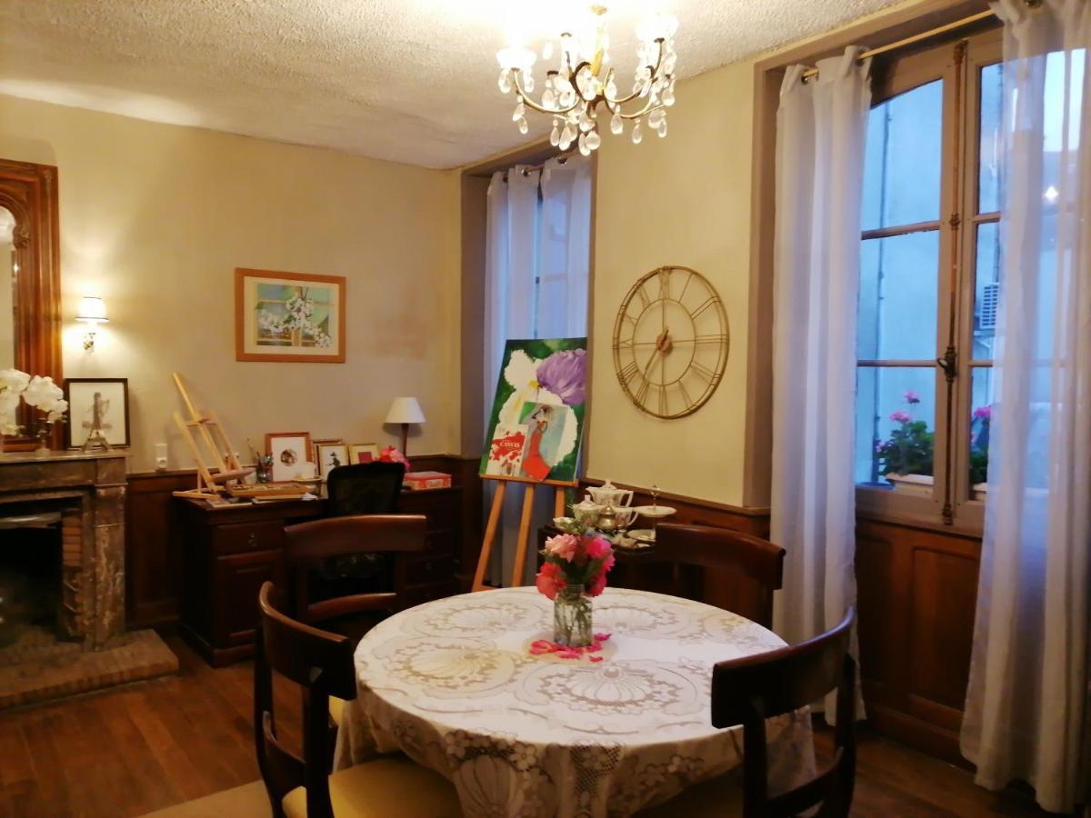 La Petite Maison Des Artiste Villa Saint-Sulpice-les-Feuilles Bagian luar foto